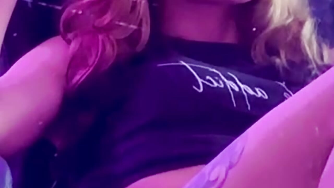 hey - відео від вебкаммоделі sabrina_fox999