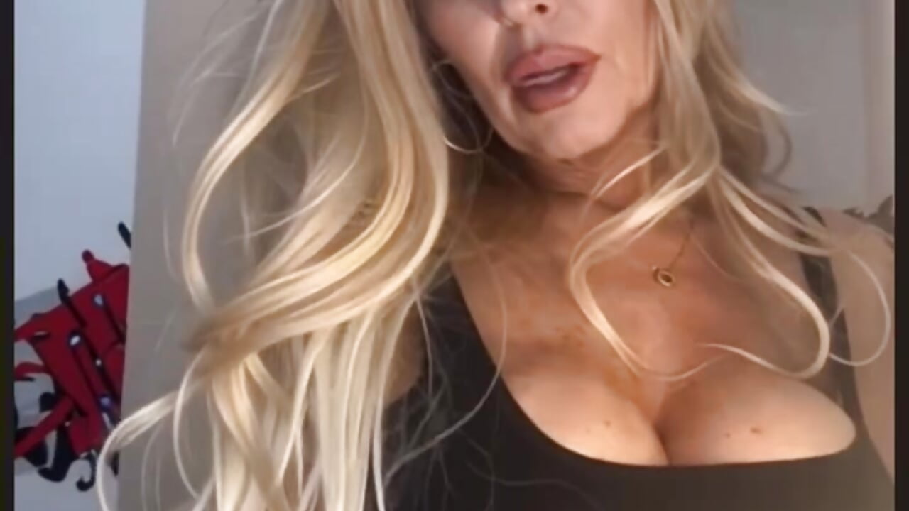 hi boys <3 - video oleh model kamera pammybarbwire