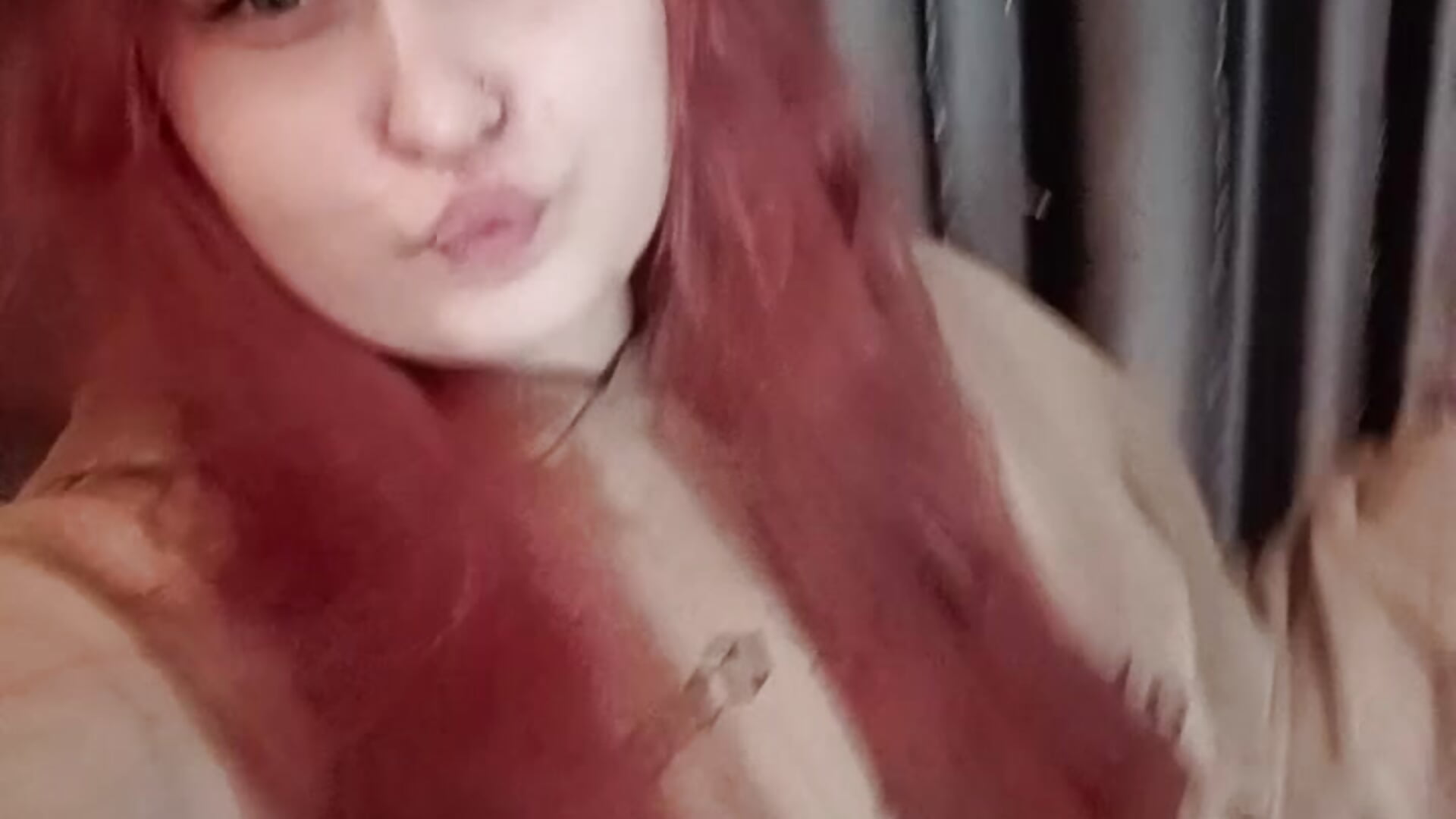 Its me - video by NoraLiin cam model