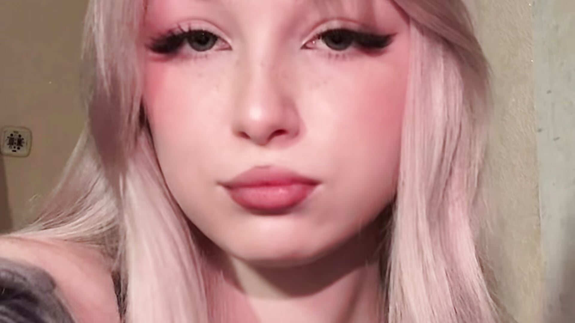 Hi hi - Vídeo de MayBerger, modelo de vídeos