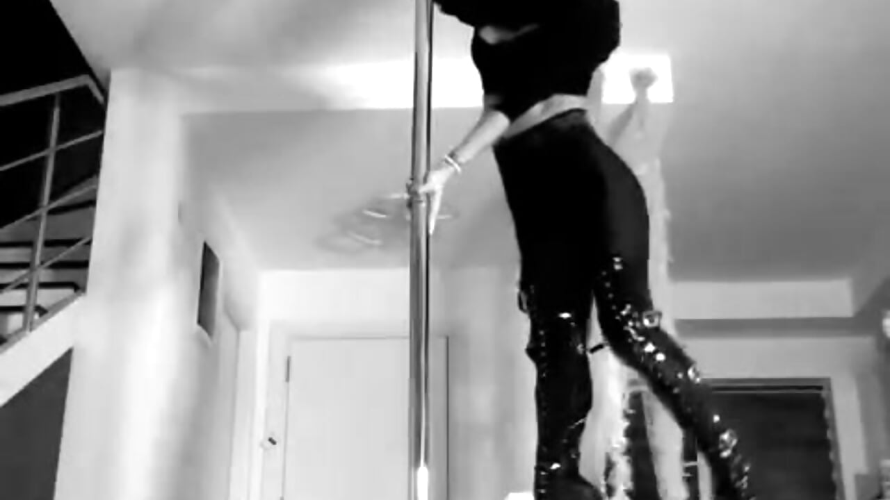 Highest in the room – video od webkamerové modelky porn_and_psychology___