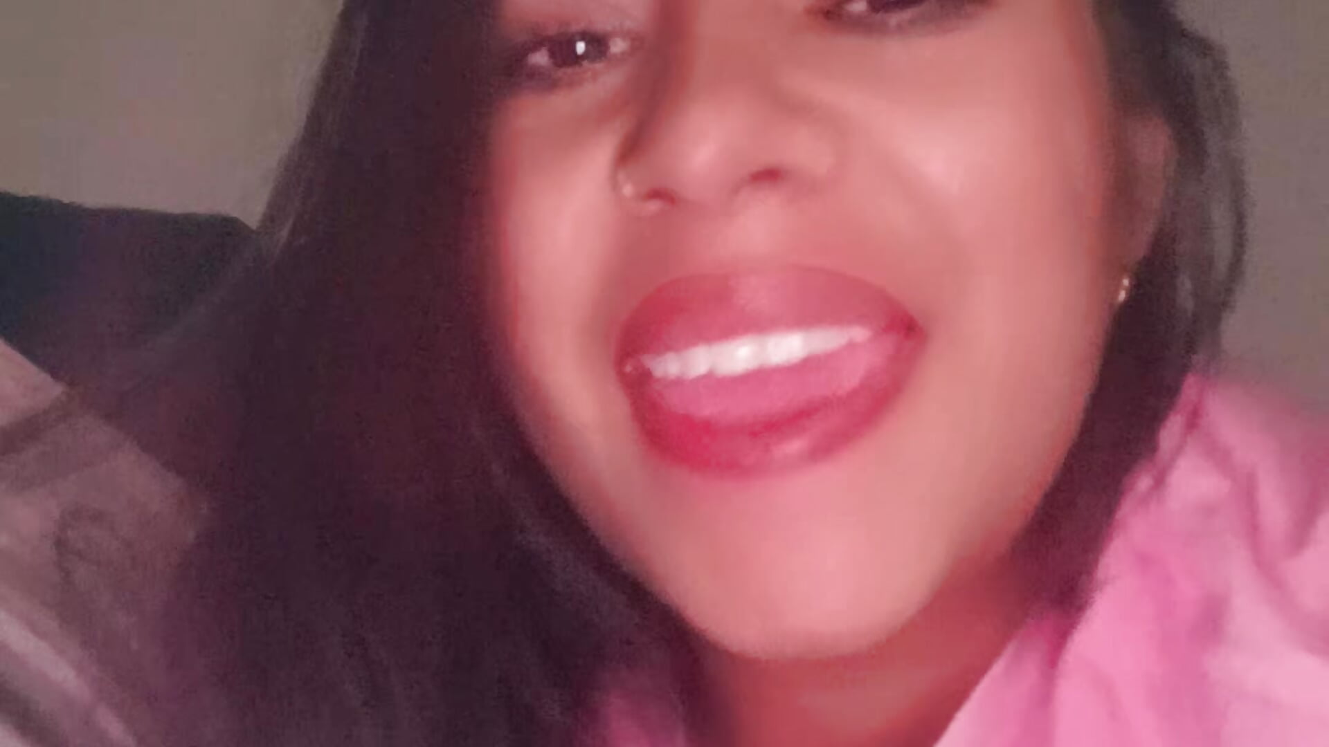 Baby.. - vídeo de la modelo de cam Caliente1208