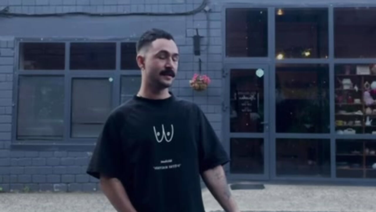 2026-04-17 22,05,24 - video enenenu kameramallilta