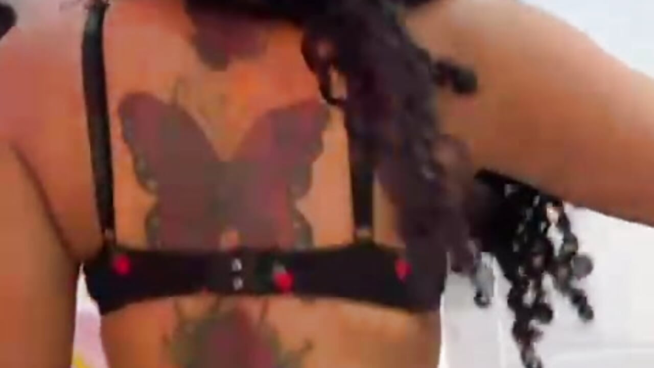 My beautiful tattoos - Vídeo de angeline_scot, modelo de vídeos