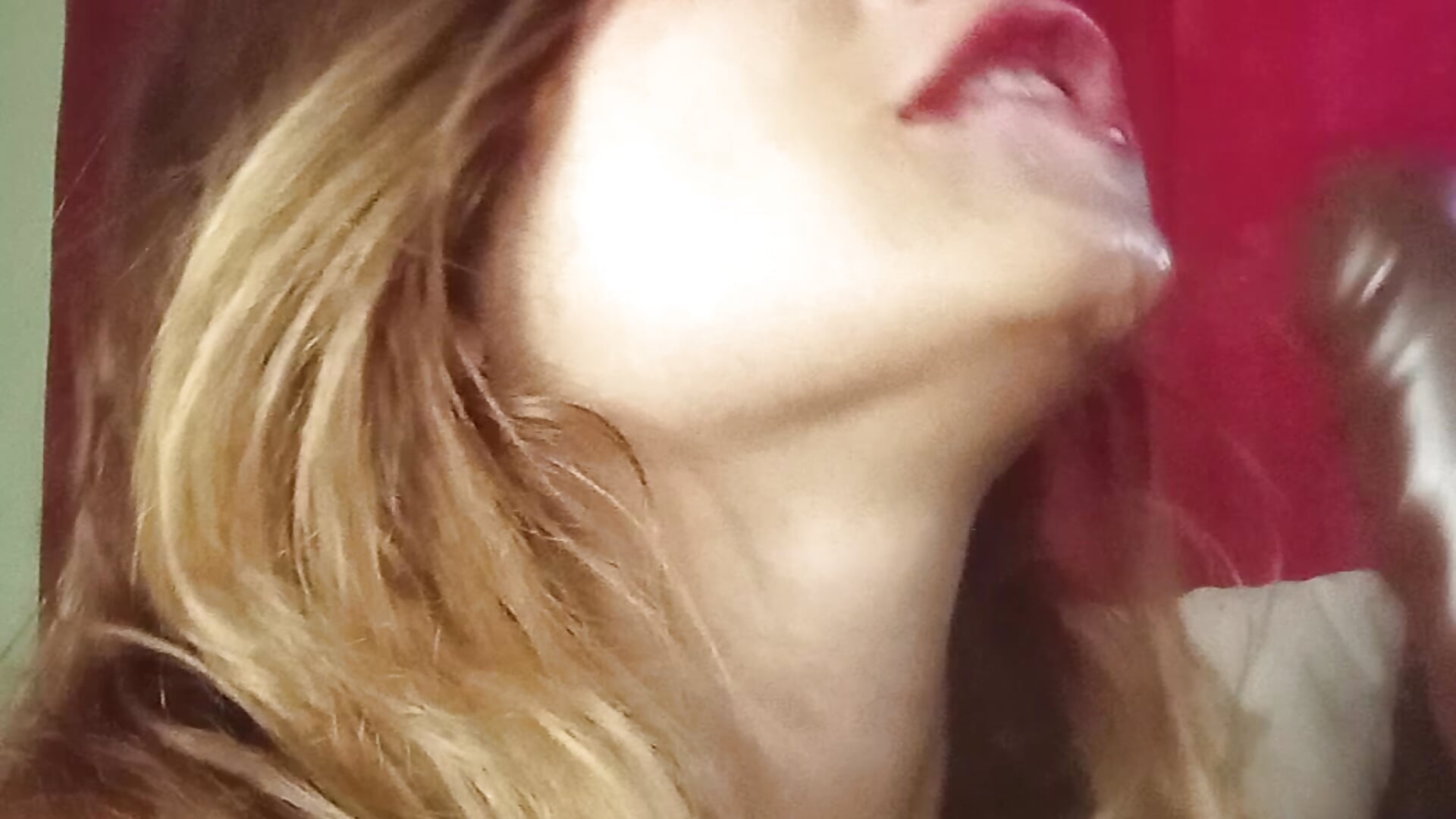 Sucking fucking and playing with him - video di AnnieLorin modella di cam