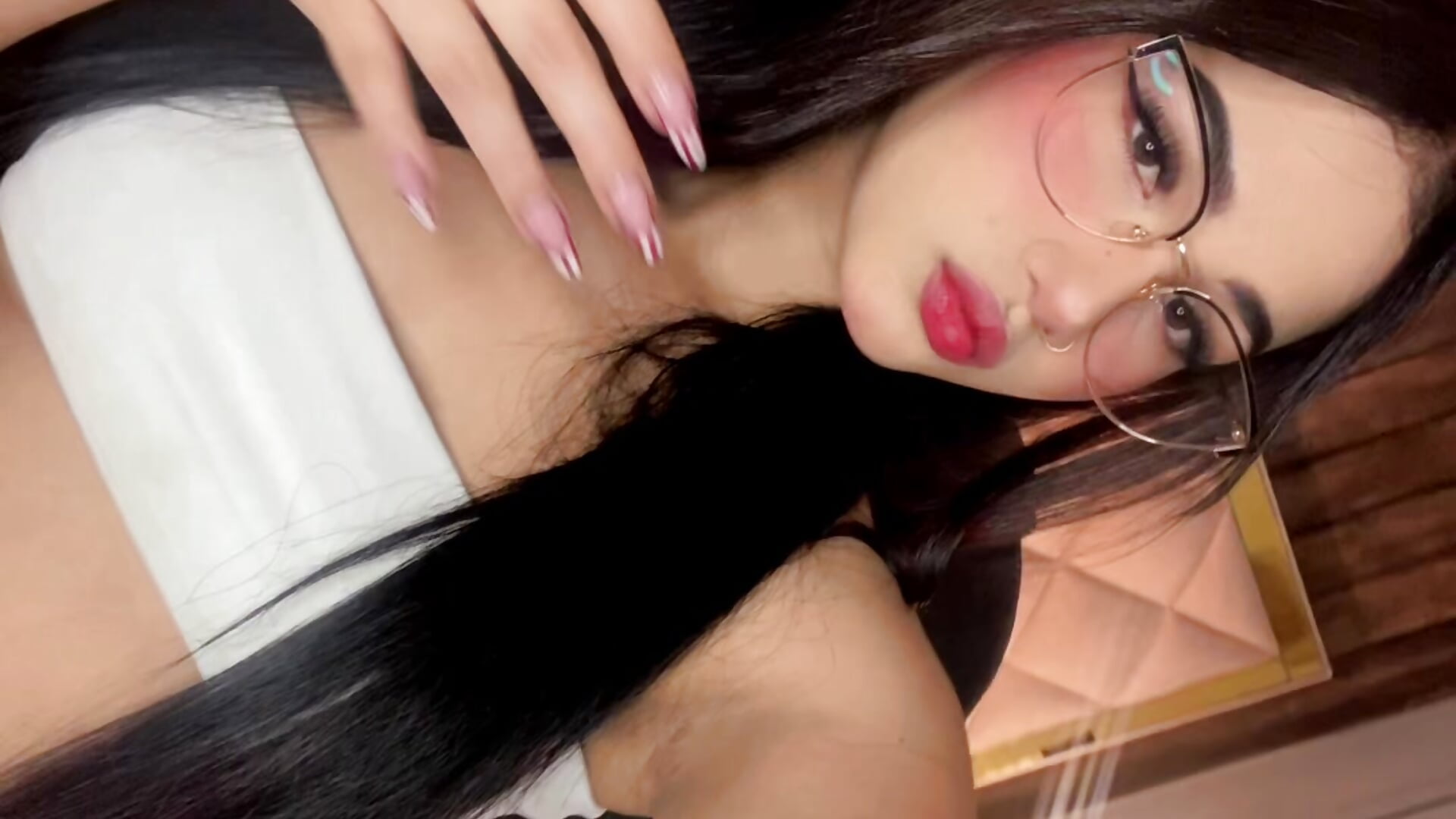 Valky🤍 - video by Valkyria_Storm cam model