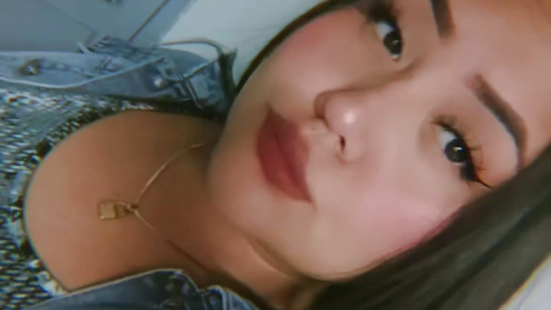 Hi - clip cu AmyVoss model videochat