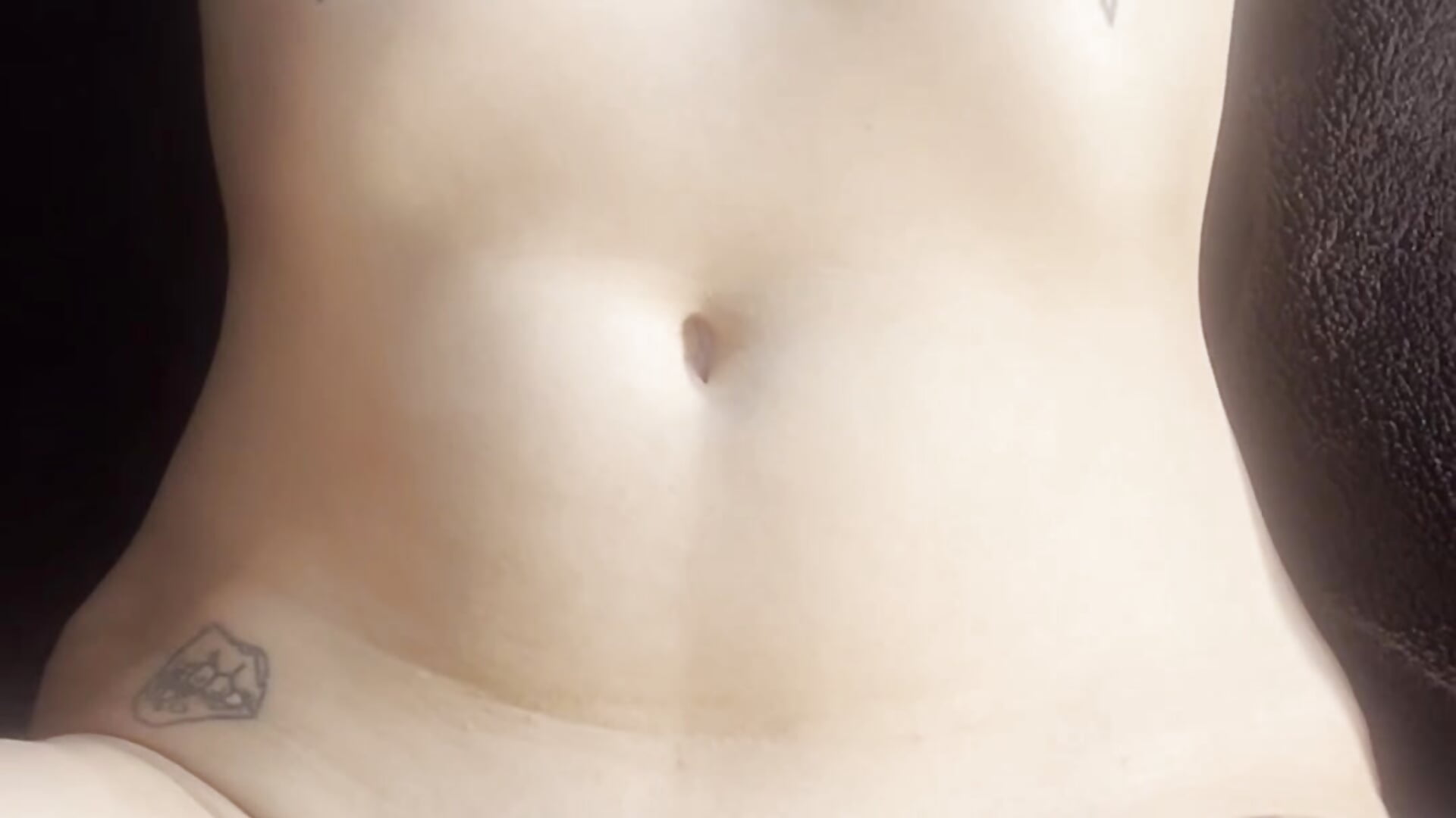 POV strapon fucking – video modela na kameri LGB_K_INKED-