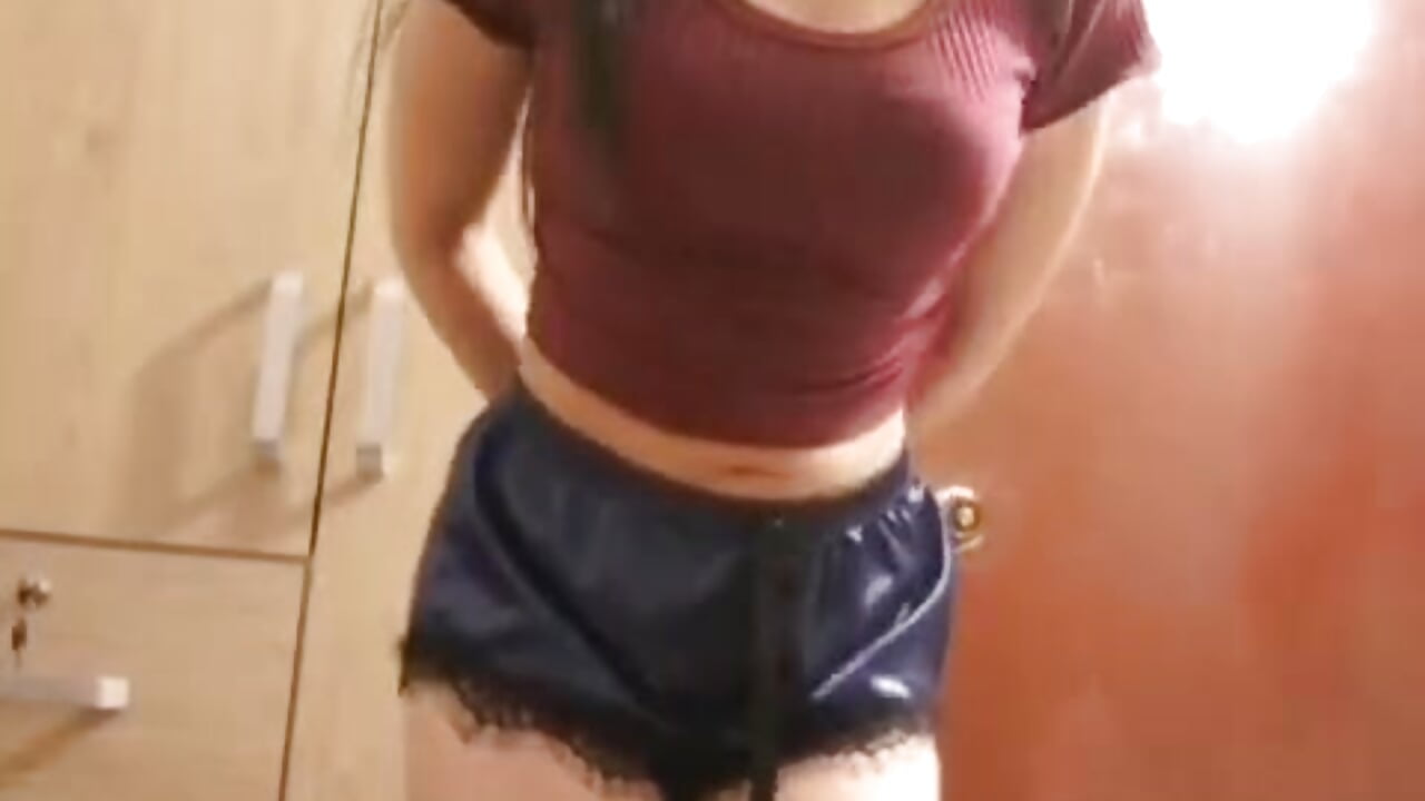 # I'm gonna goin' anywhere # – виде о вебкам-модели CRYSTALMUSE_