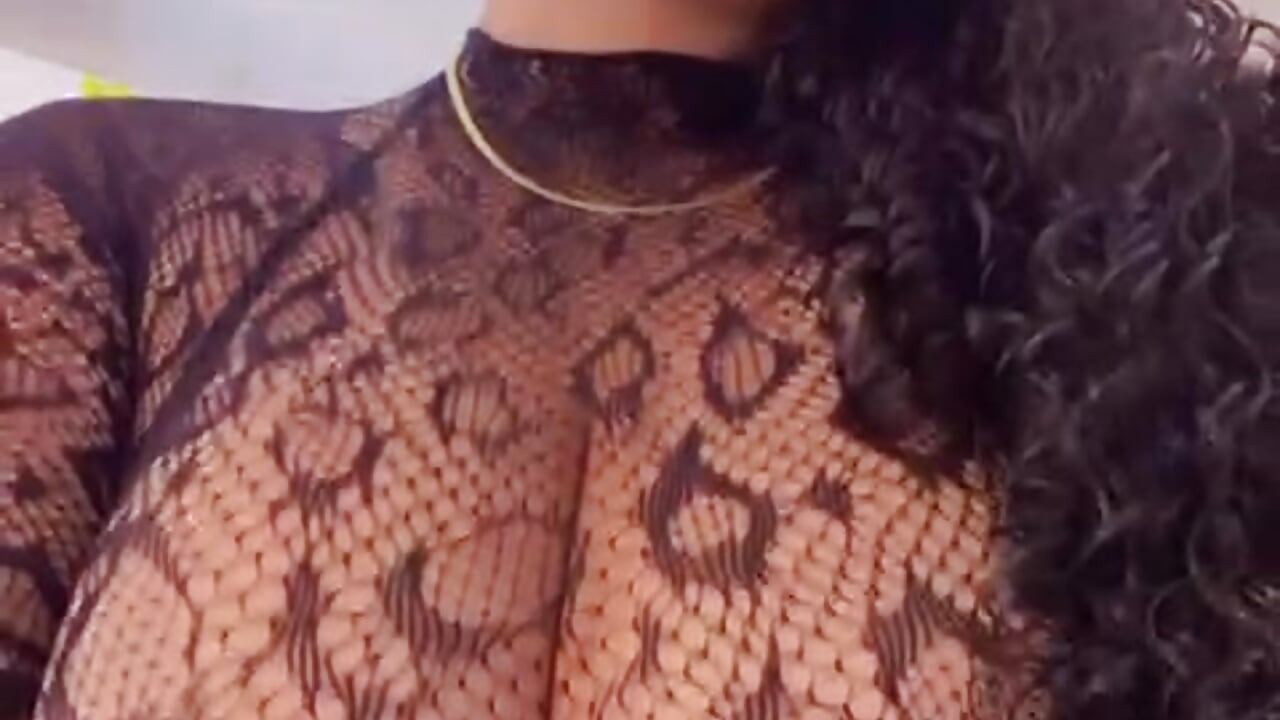 NAUGHTY LEAH - Vídeo de LeahAngell, modelo de vídeos