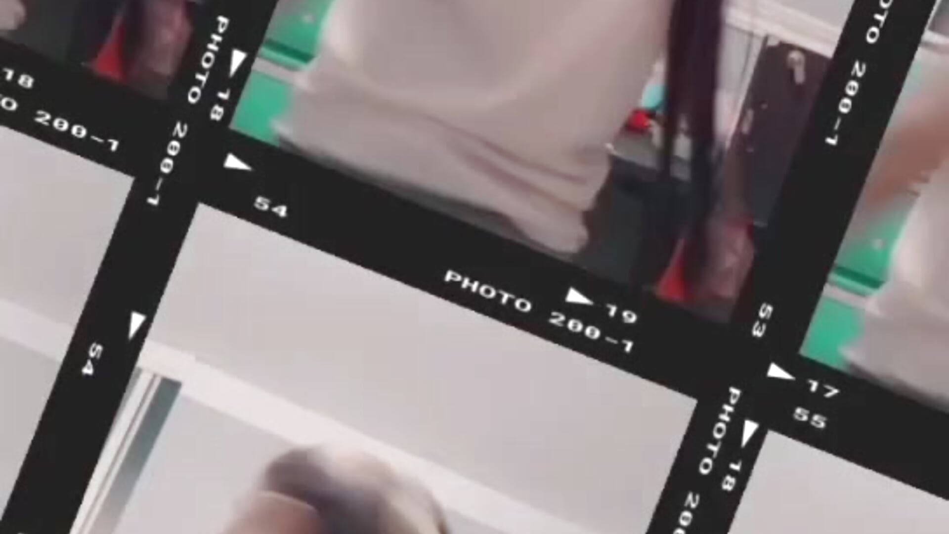 wait till you see the other side of me.. - video by Frisa01 cam model