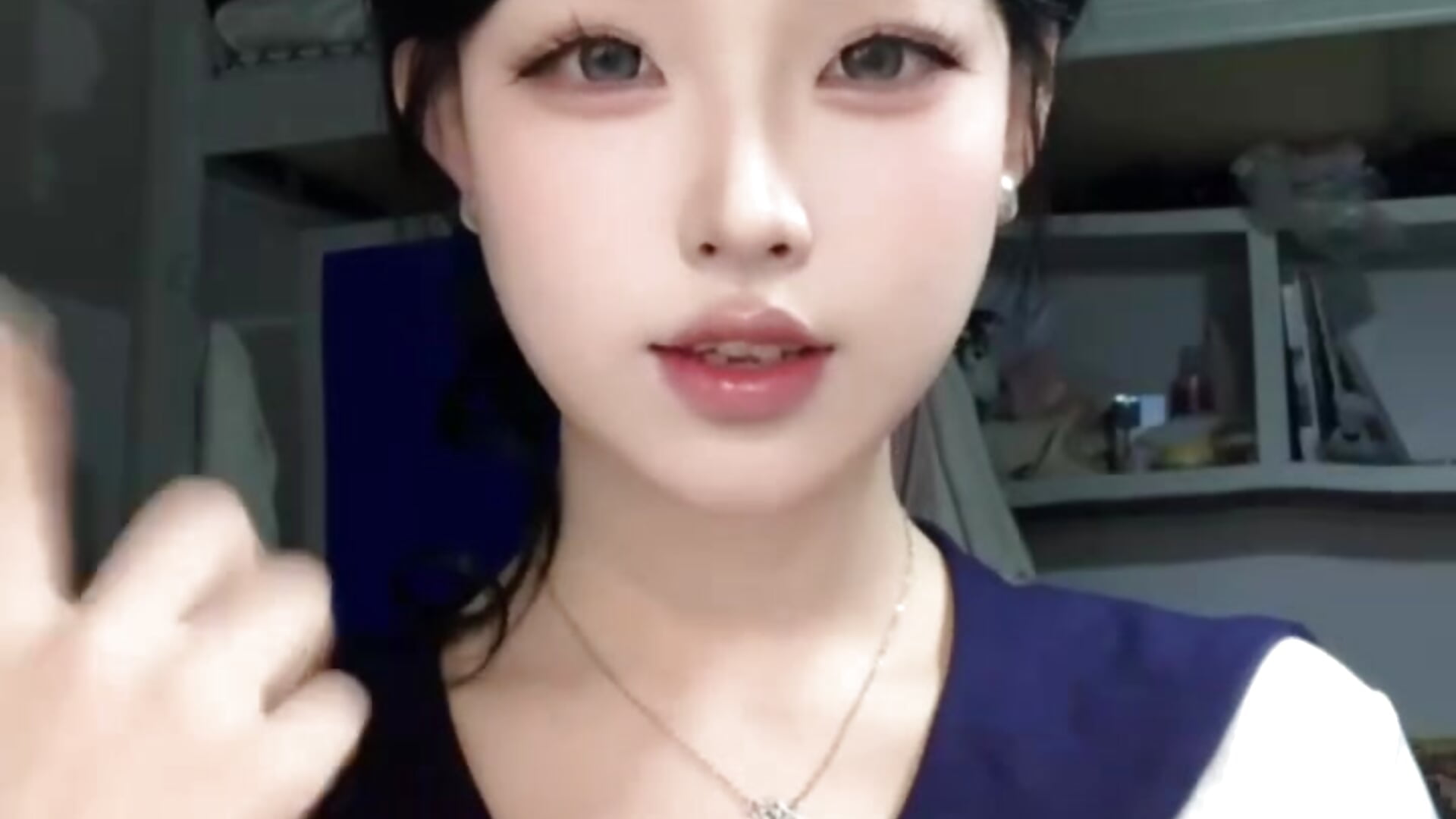 46be8e69ee0eb52f73283ff60f681db9 - video by JK_988