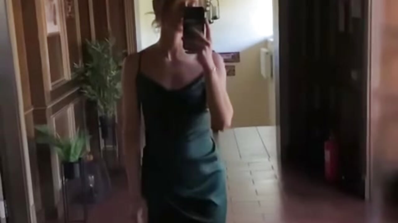 Just Elisabet - video by ElWolsen