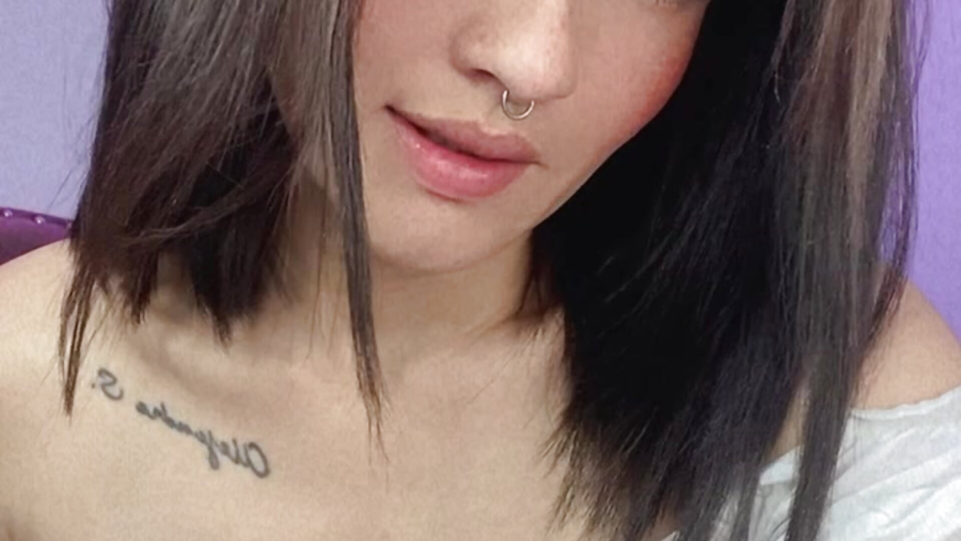 Kiss – video od webkamerové modelky whoissofy_