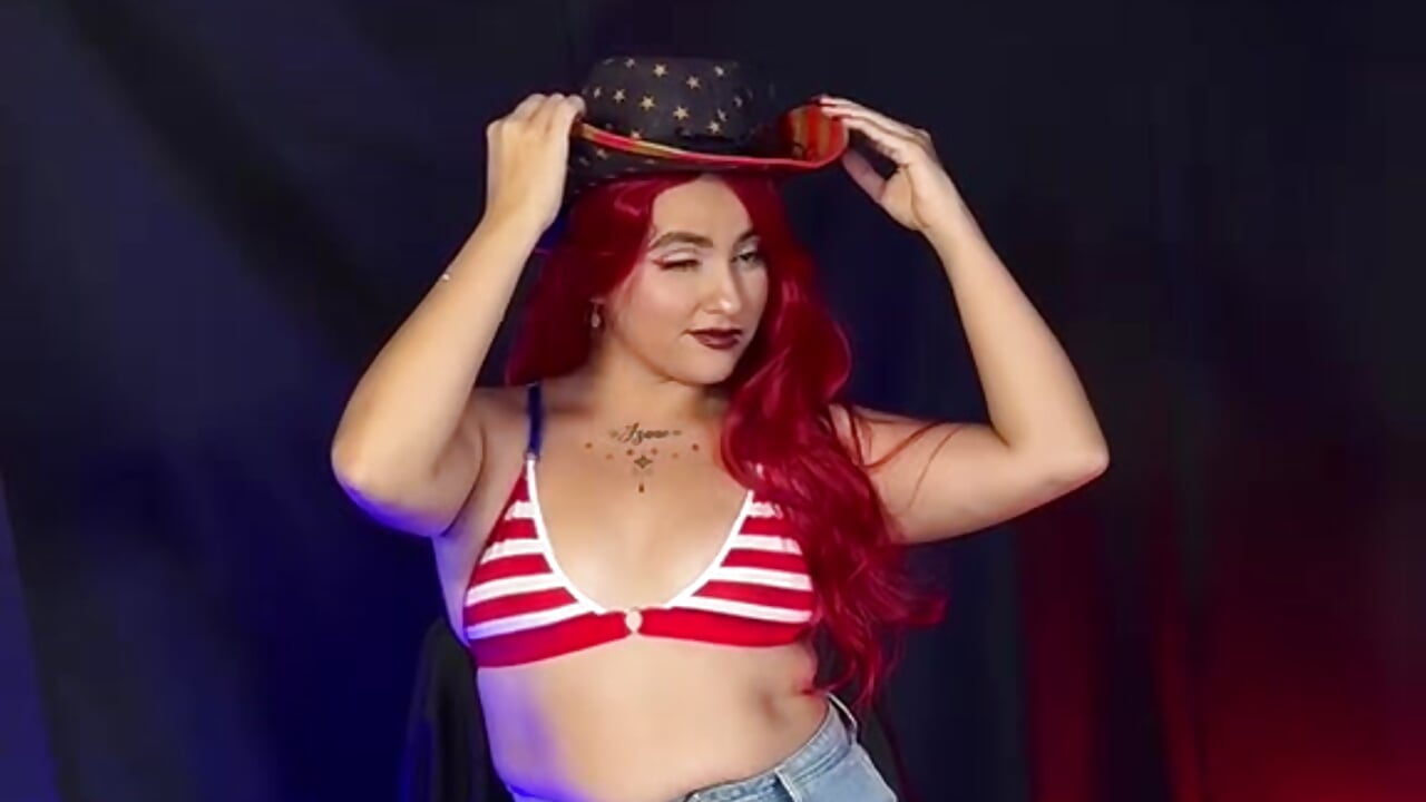 USA💗 - video by megansumer cam model
