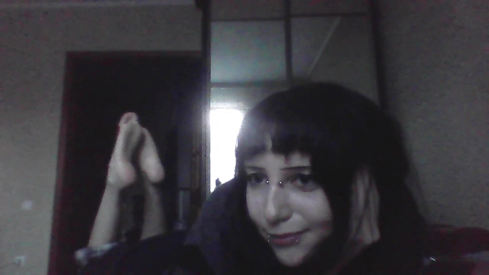 Foot show ^^ - clip cu ChargedReign model videochat