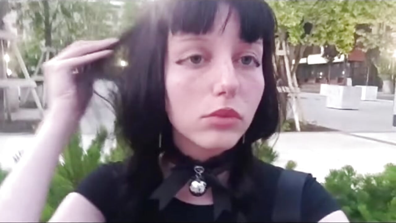 Tik Tok – видео вебкам-модели ChargedReign