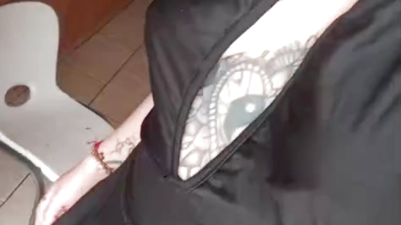 It’s time to play hottt 🥵😈😘 – video af Vanesa_49 cam-model