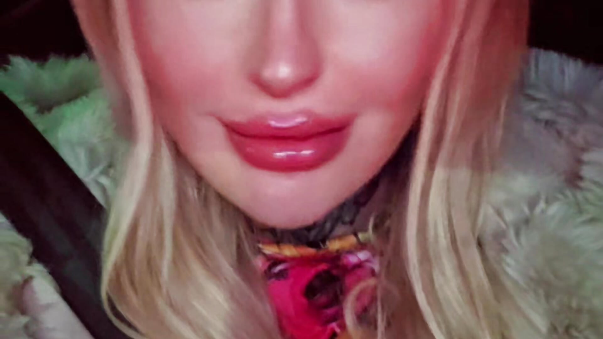 Lips filled－カメラキャストのemobarbiedollの動画