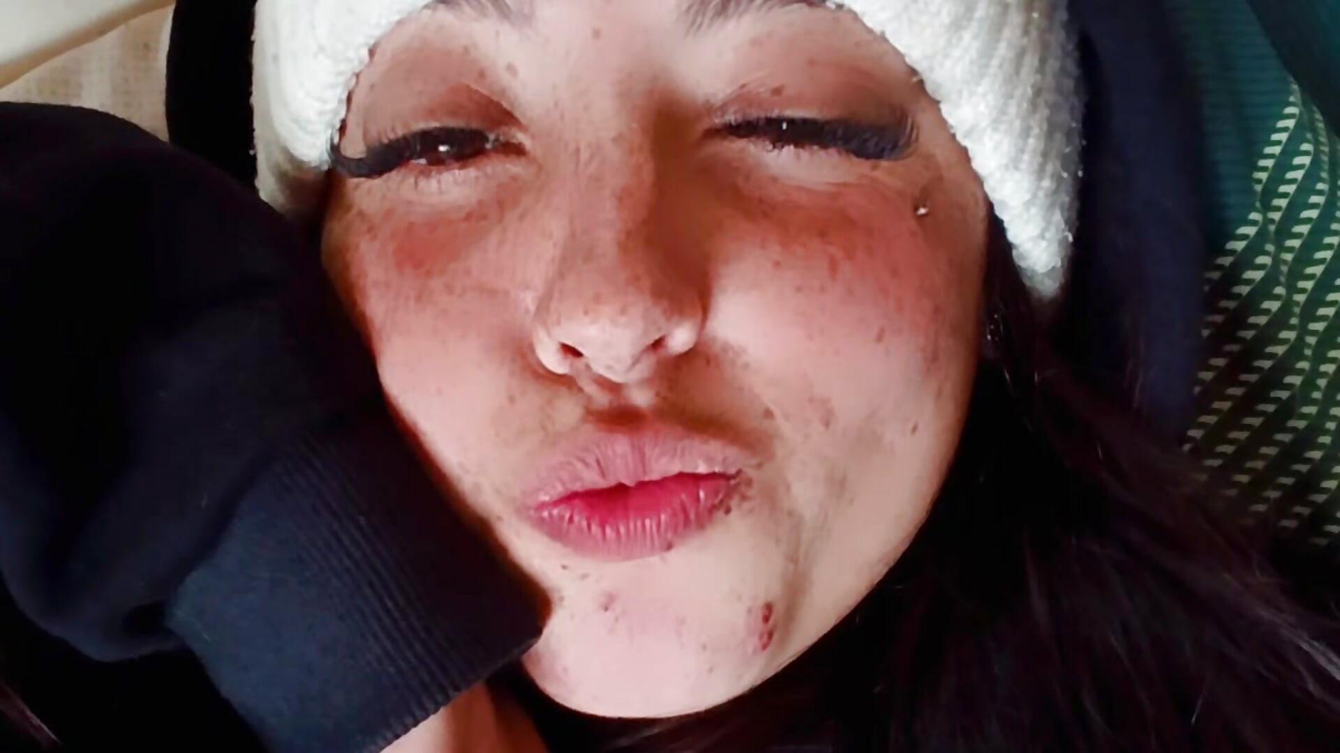 Kiss - 視頻由 sadashi_moon_ofice 主播提供