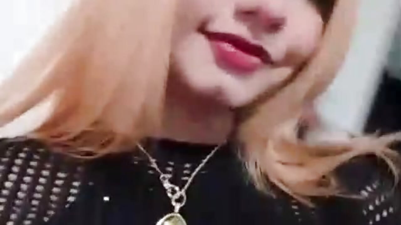 I am what you didn't know you needed 💫 - video by Evaluna__adams cam model