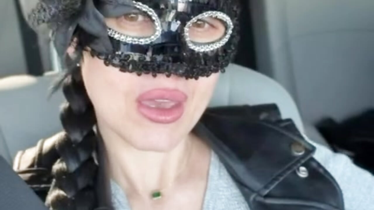Dangerous Passenger - Vídeo de VelvetDiamond, modelo de vídeos