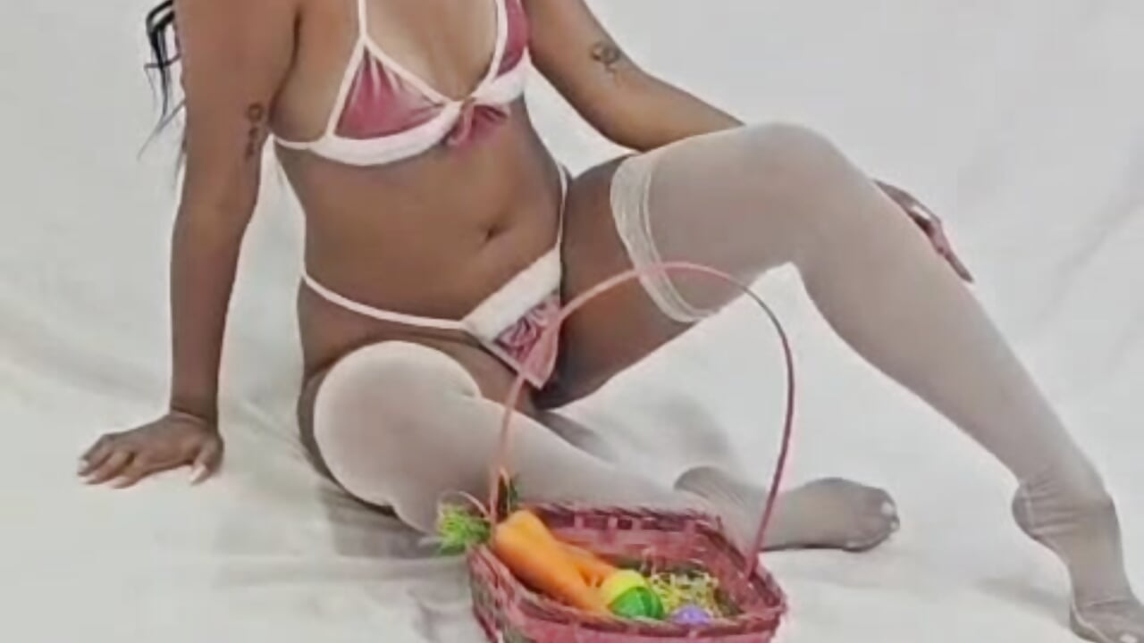 Sexy bunny girl behind the scenes❤️ - video av ninaavelvett cam-modell