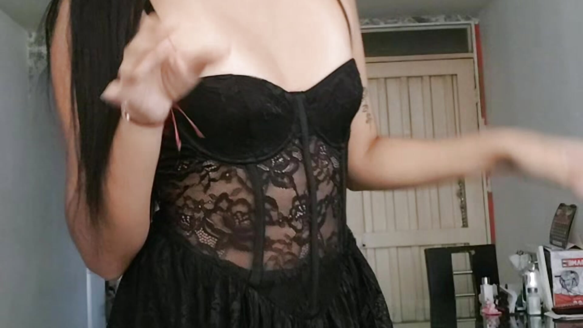 🎶 - סרטון של ninaavelvett, דוגמן/ית מצלמה