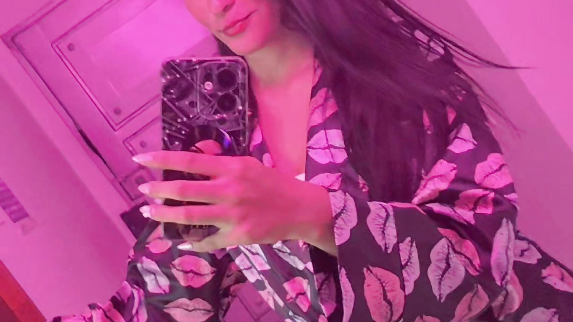 😽 - video by ninaavelvett cam model
