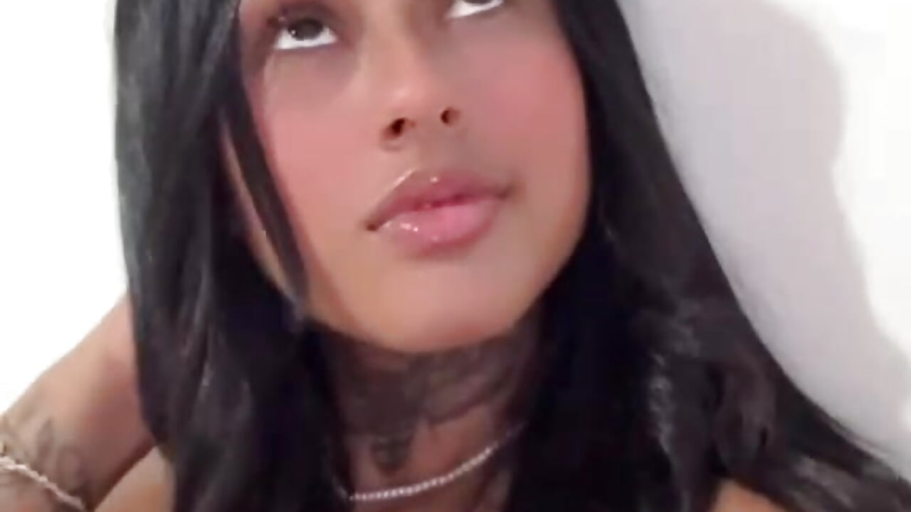 𝓫𝓪𝓫𝔂 𝓹𝓻𝓮𝓽𝓽𝔂 - video av Molly_Brunette_ cam-modell