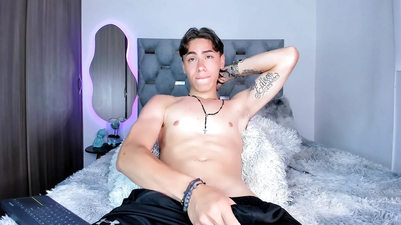 _jeycob – popularni video modela na kameri 9603