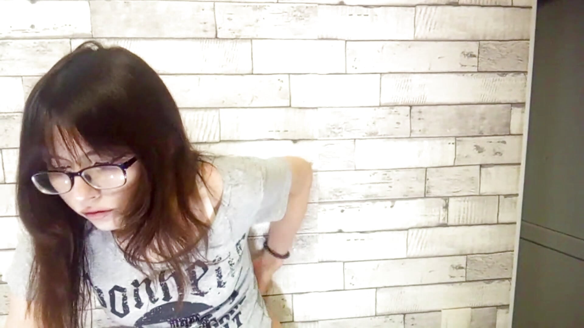 dancin - video by DelicaBrome cam model