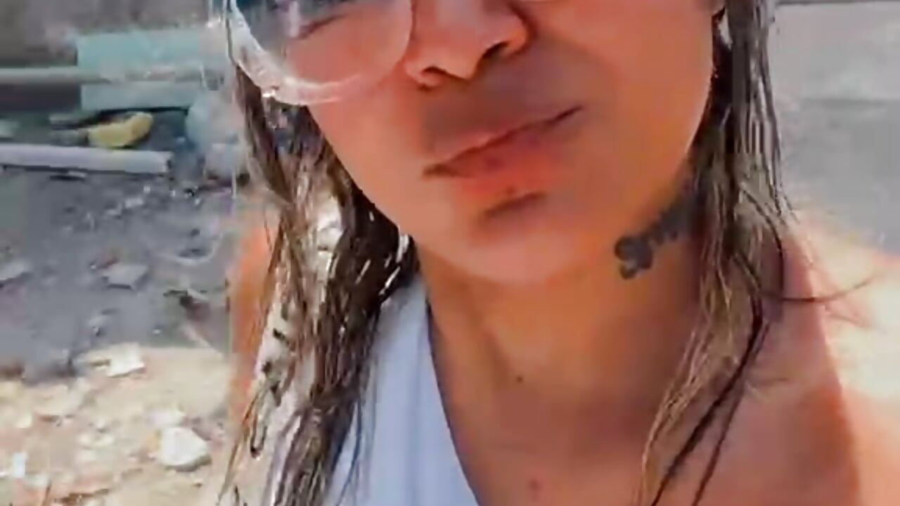 A sunny afternoon in Colombia - video by Medusa1111 cam model