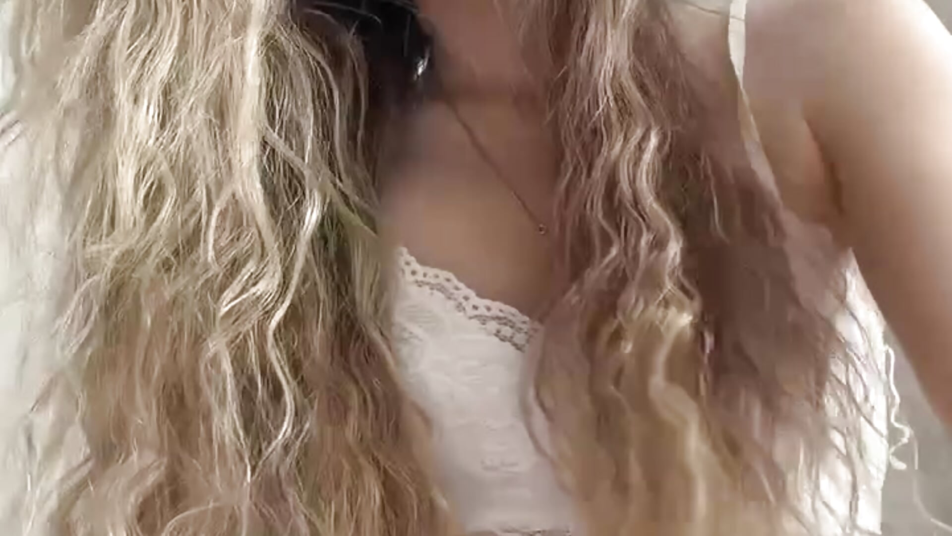 I flashed my boobs for you - video by EllaMist cam model