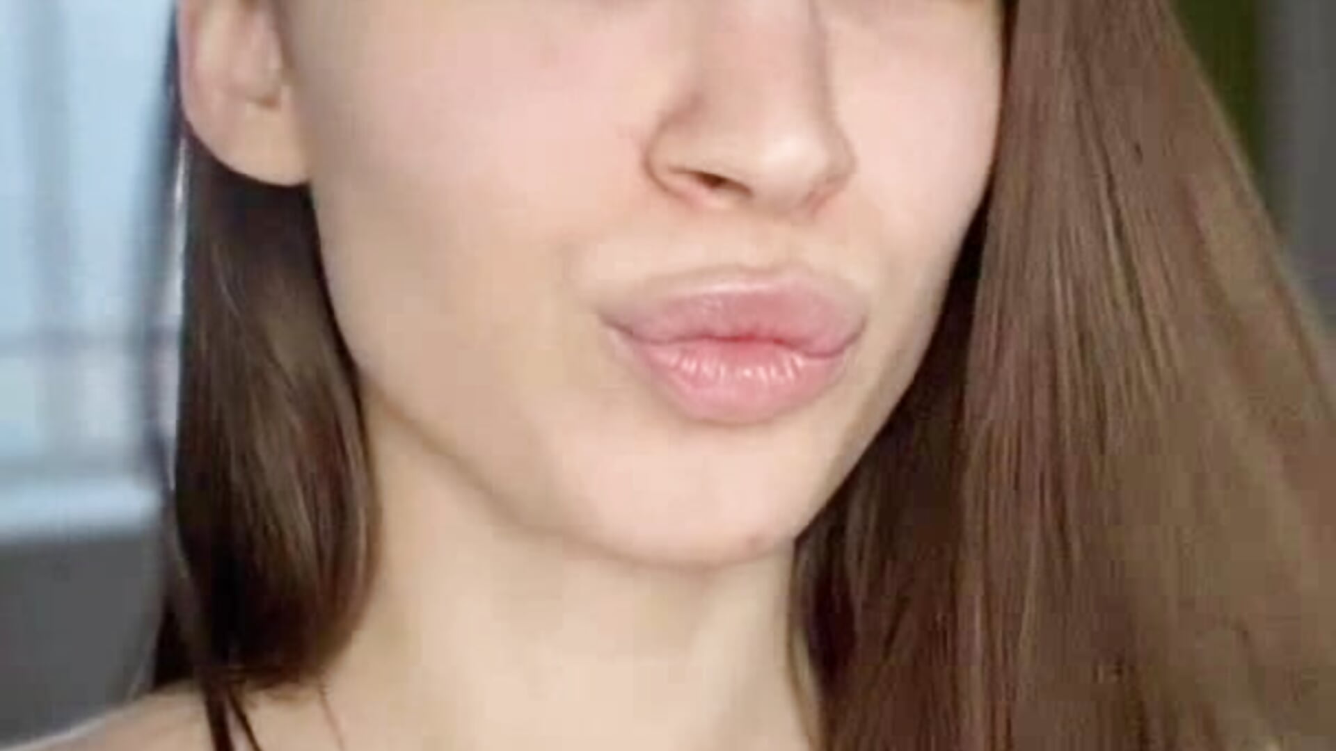 I show you my natural breasts - vídeo de EllaMist modelo de câmara