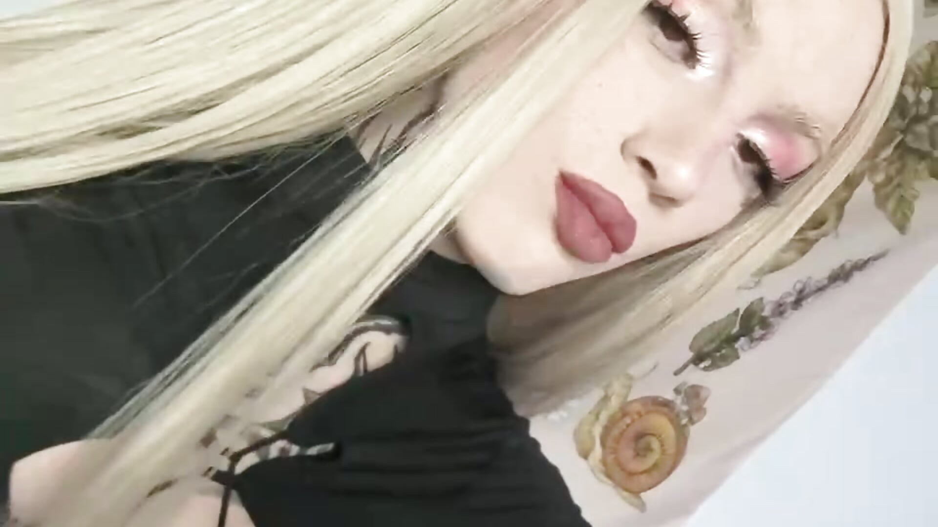 ; – video modela na kameri babylola228