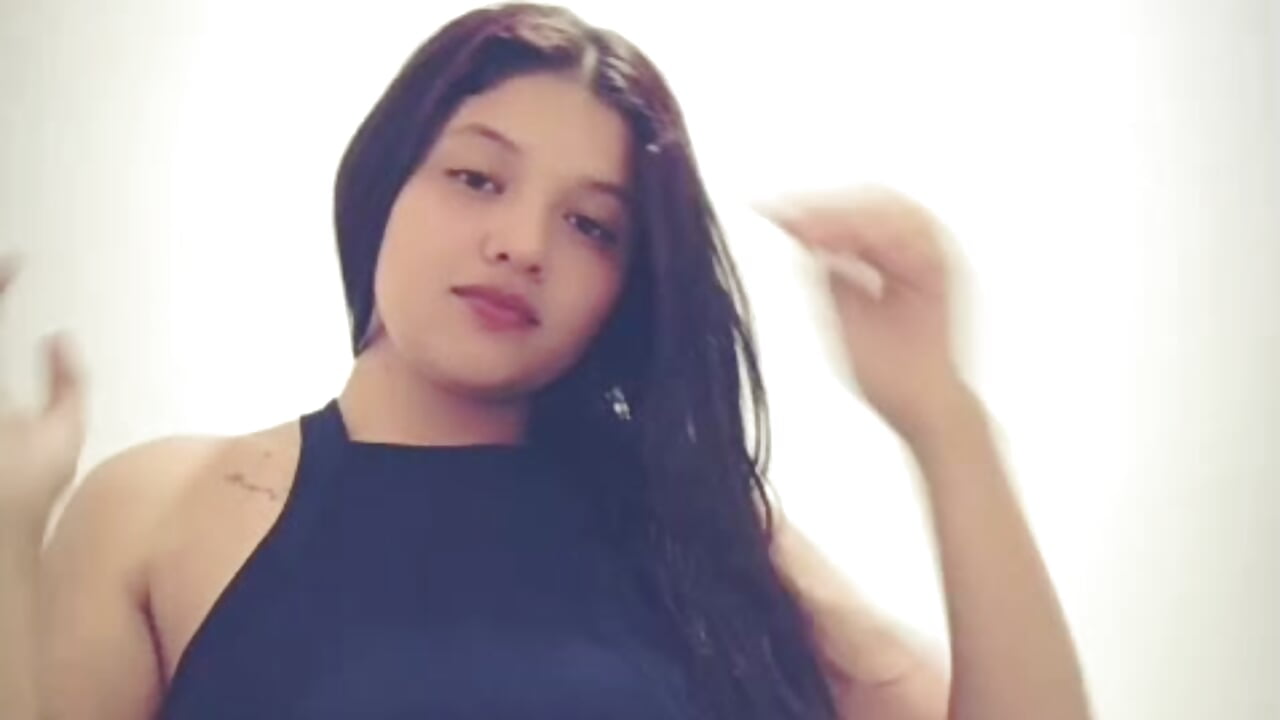 WhatsApp Video 2026-04-19 at 3,43,00 PM – video modela na kameri maidycute18