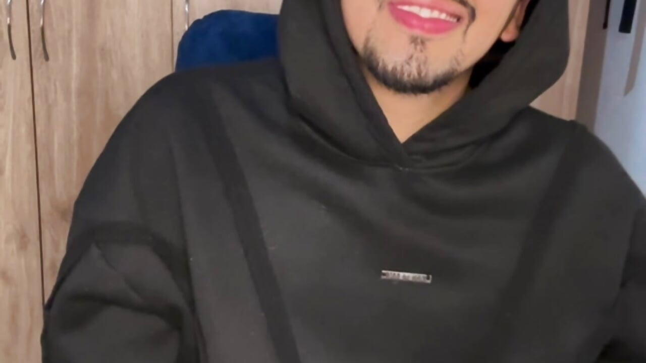 Play Whit me😈🔥 - vidéo du modèle de showcams AlexGameplay