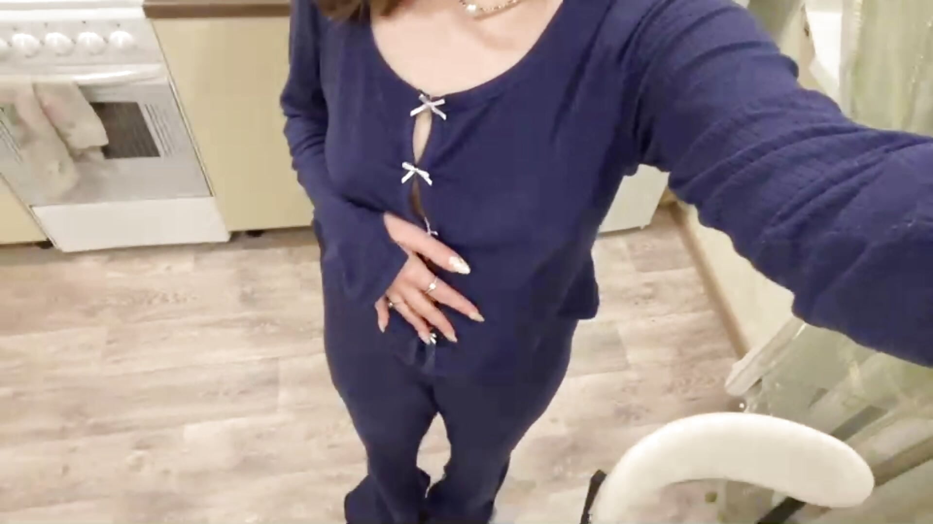 it's me - video by CunnyShawty cam model