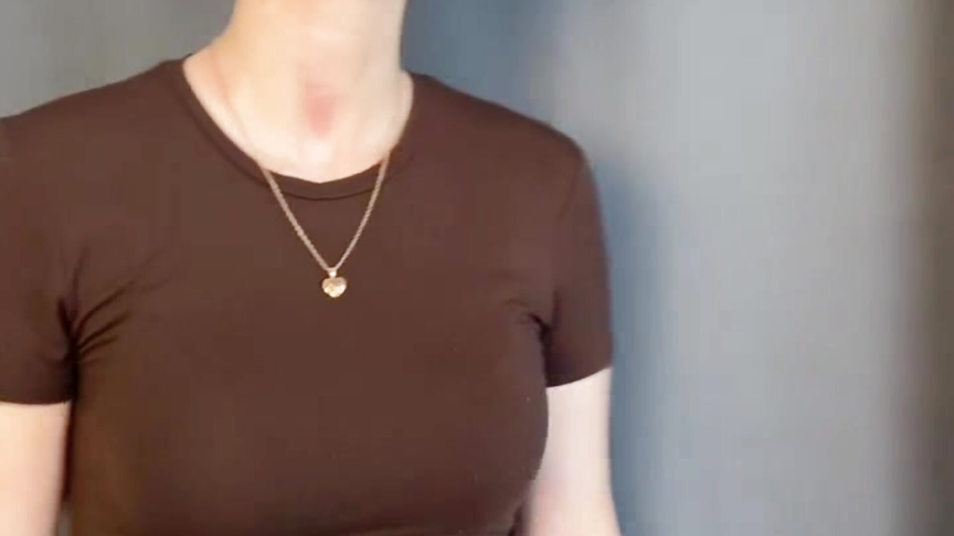 just me - video di SuzanHirata modella di cam