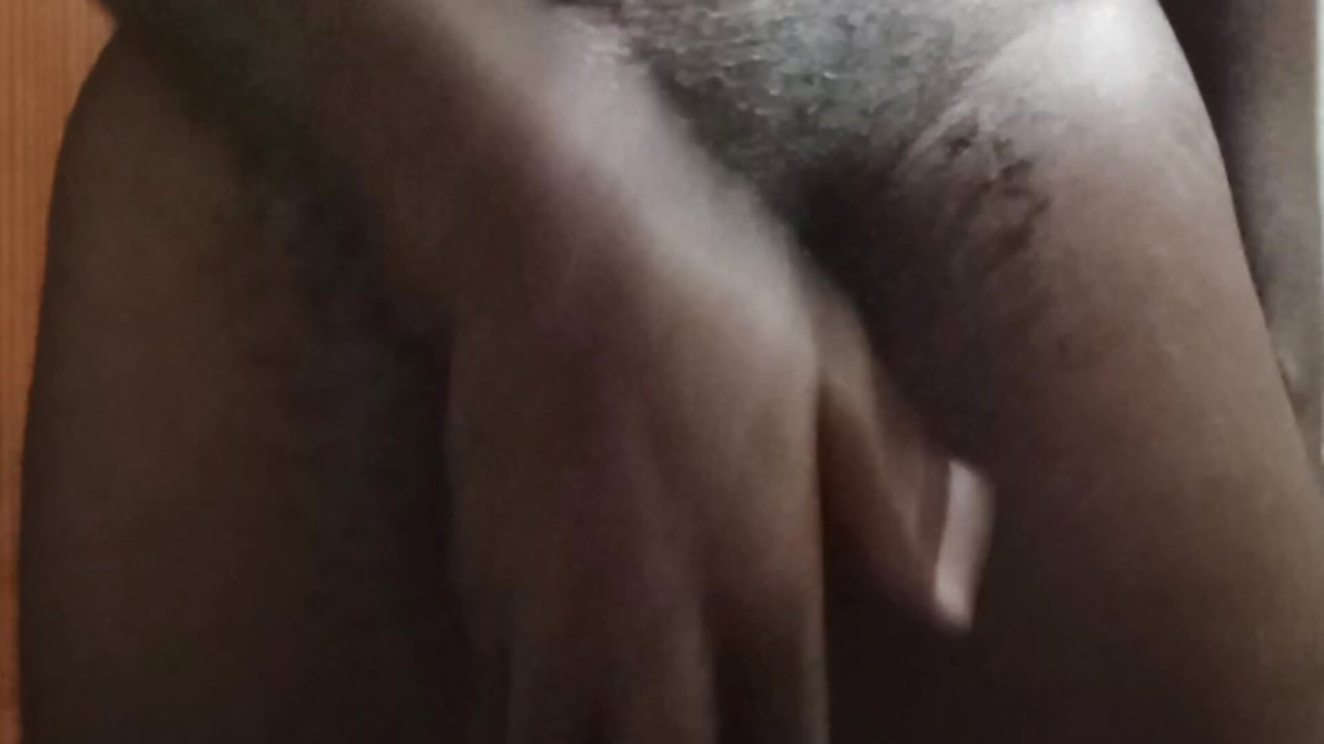 Something juicy - video av kazi_freakiez cam model