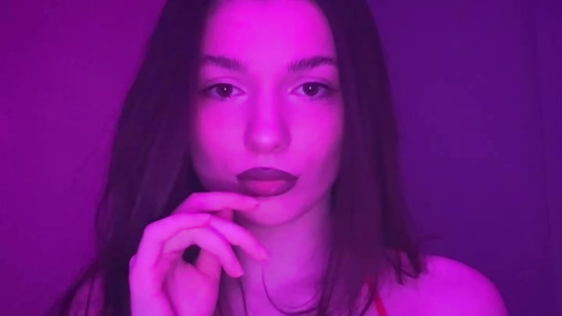 Its me - video di Emmy_Boobssss modella di cam