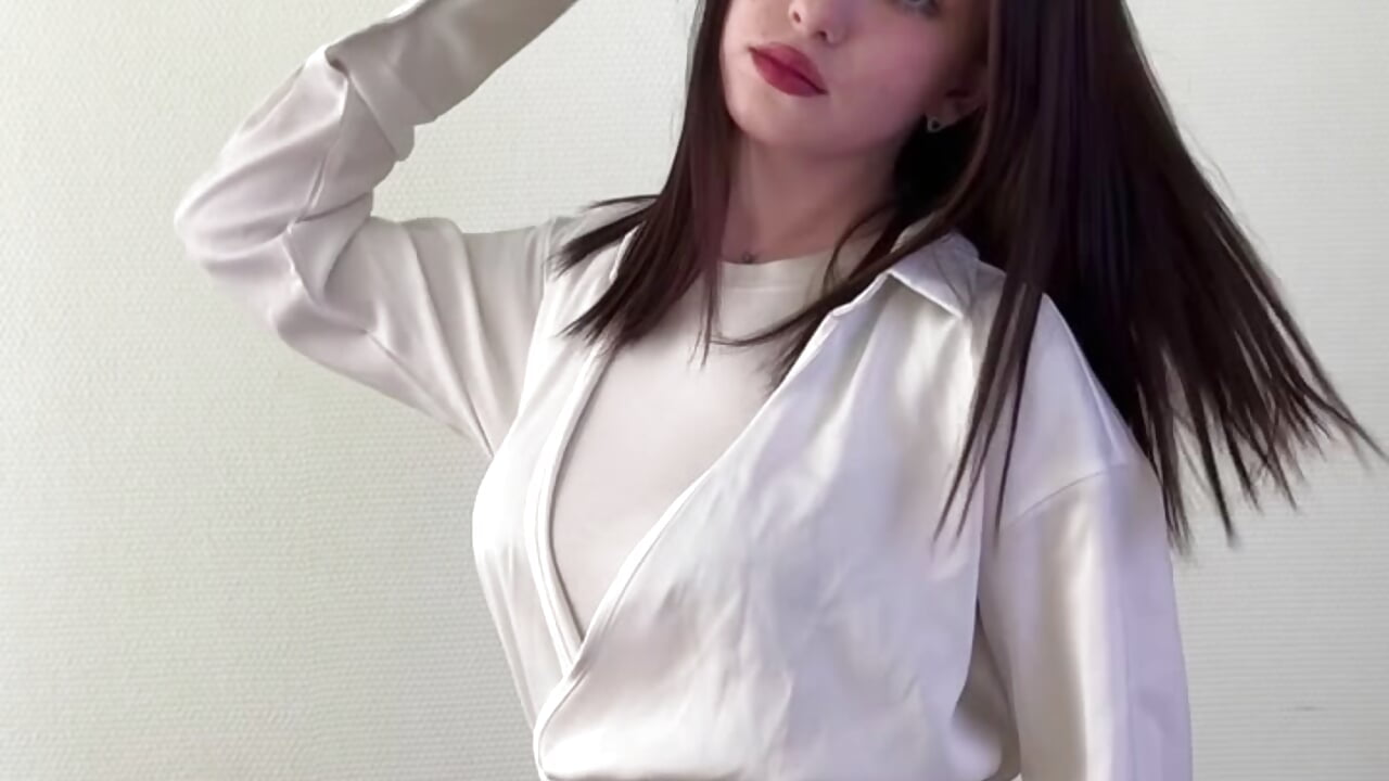 Meee - vídeo de TwanaRzeczycki modelo de câmara