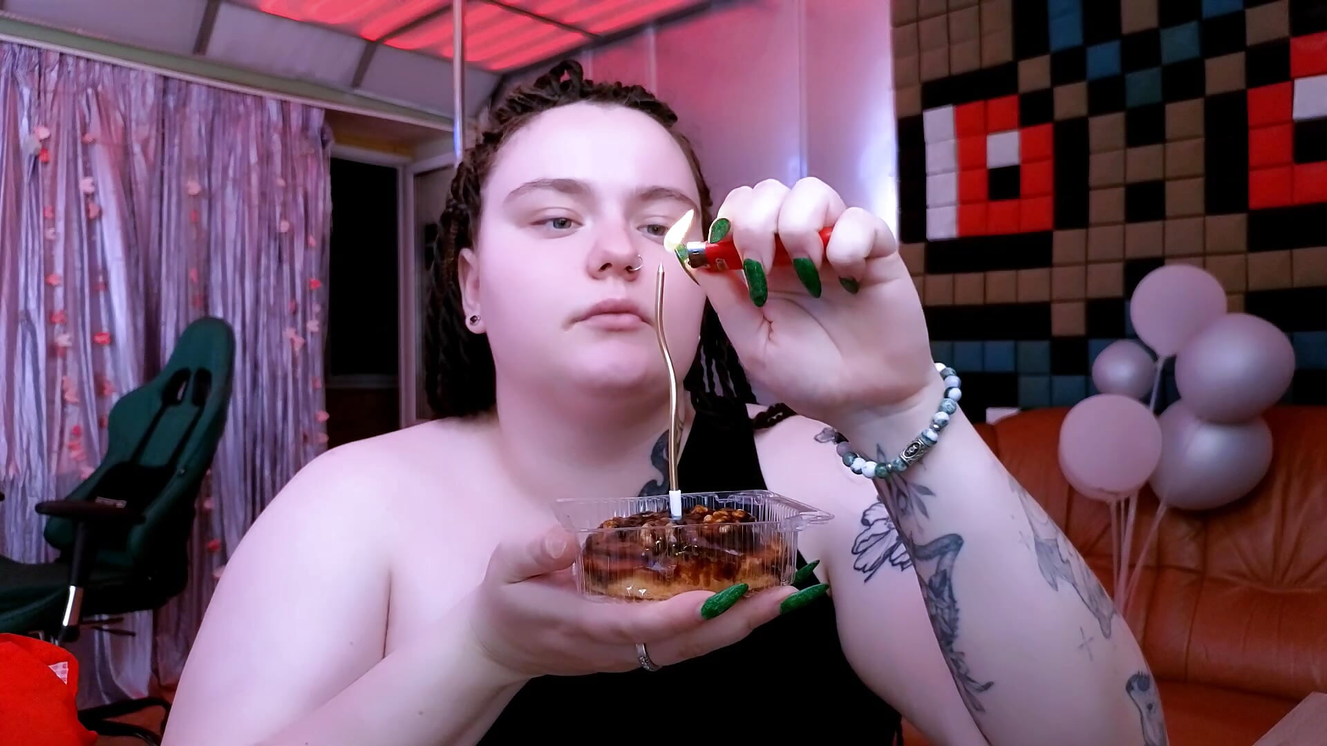 happy birthday to me – video modela na kameri CatherineClaire