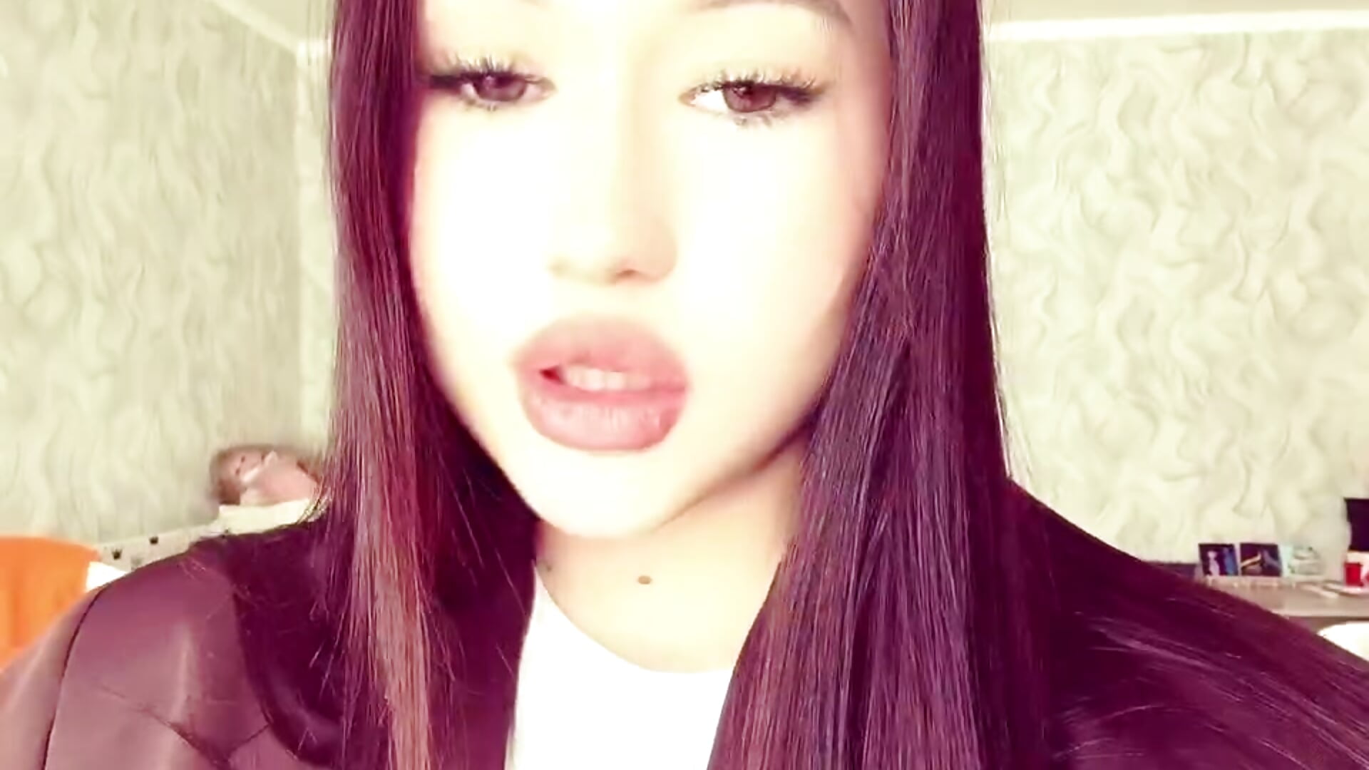 Hey it's me ^^ - video SaraSwartz kameramallilta