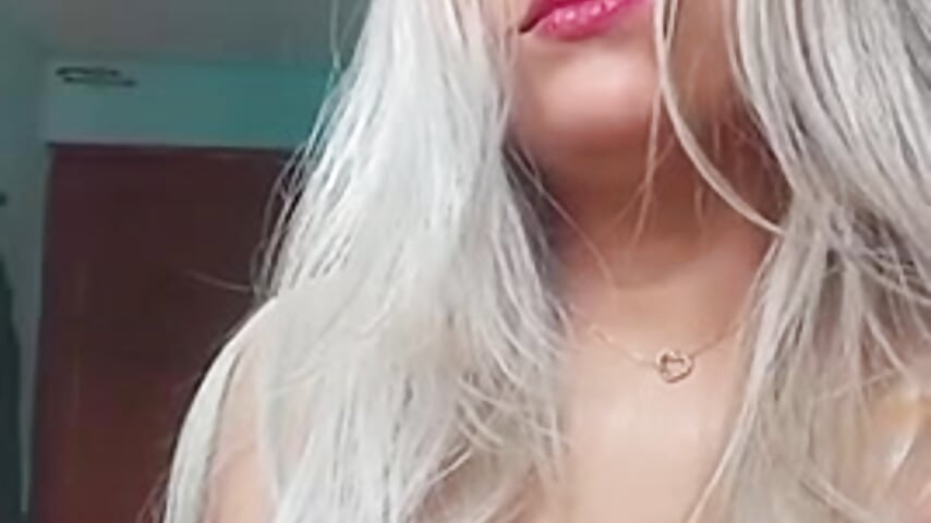 me – video modela na kameri Luana_curly