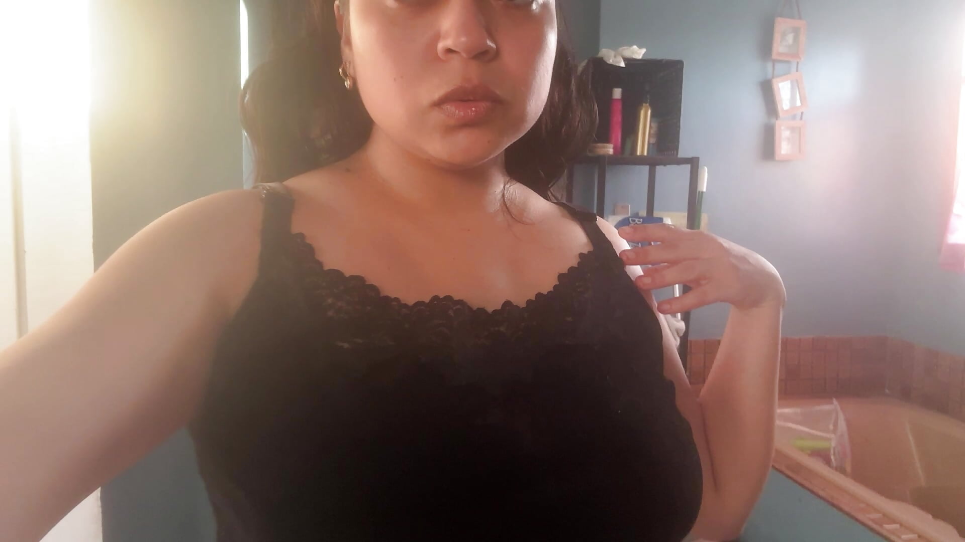 athana 4/2026 - video di athanathelesbian modella di cam