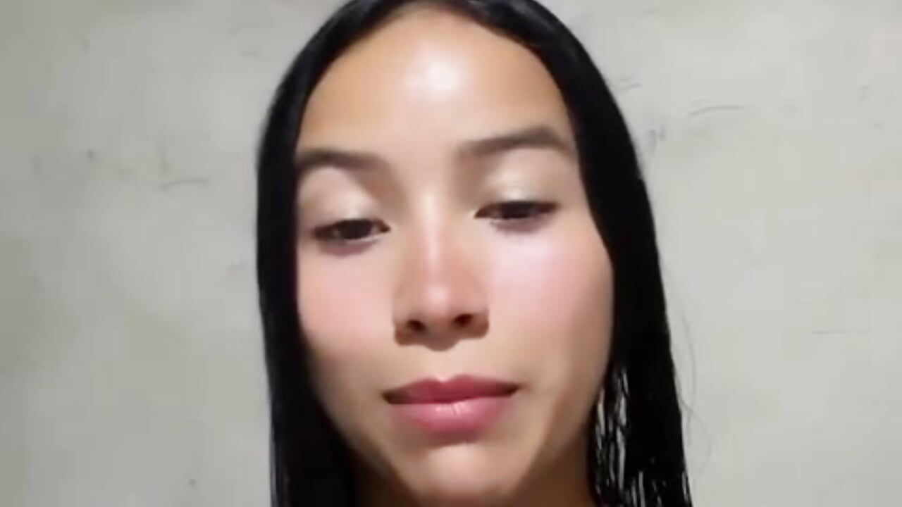 WELCOME KISS - video by vivi_hotnastyfull cam model