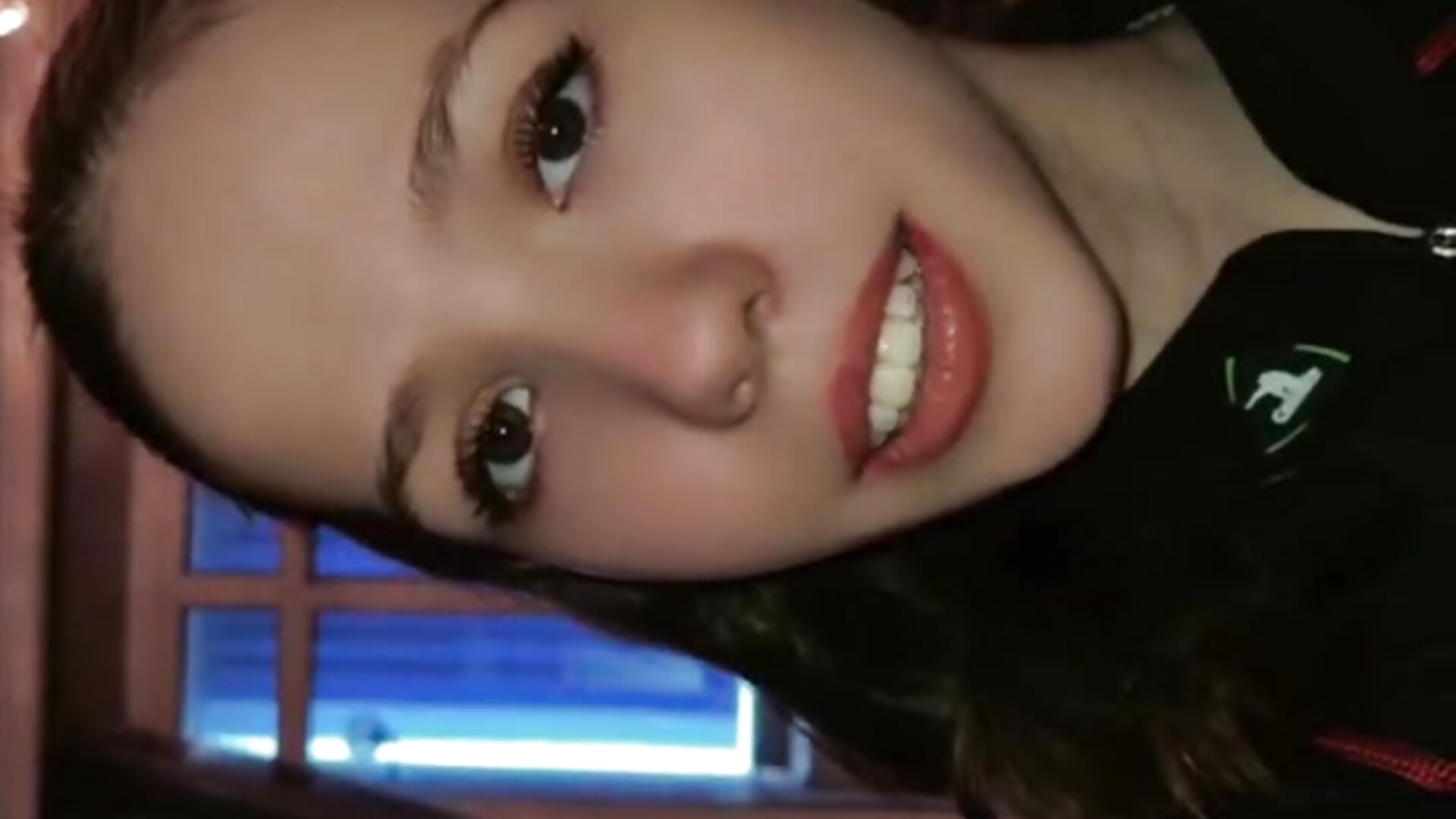 Its me Mei <3 – video modela na kameri MeiKayak