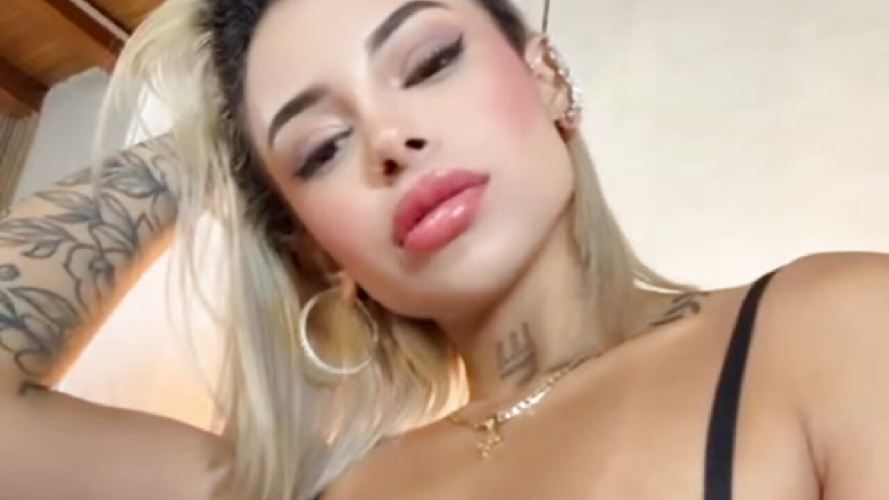 Relax🦋– Imvalen111 kameramodell videója
